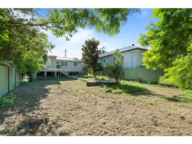 18 Welcome Street, Woy Woy NSW 2256