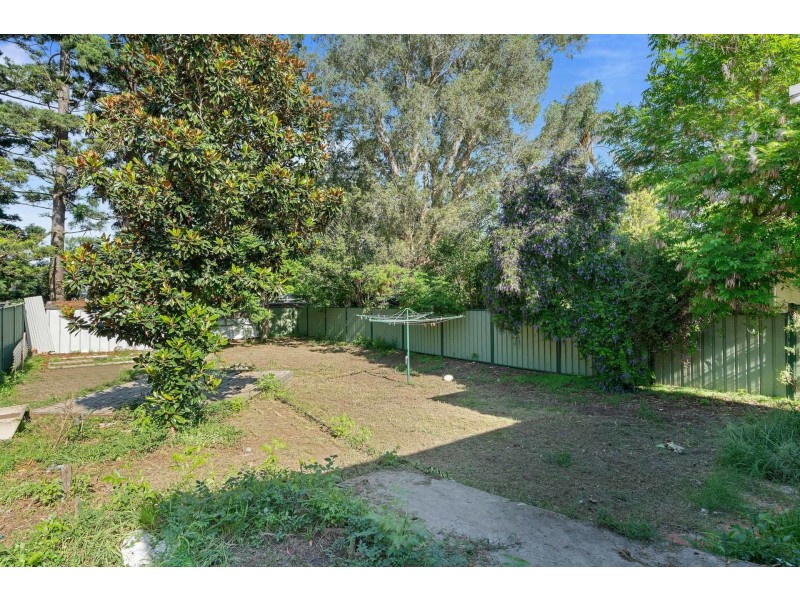 18 Welcome Street, Woy Woy NSW 2256