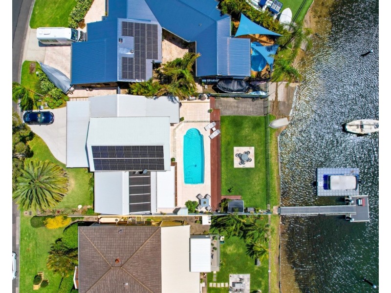 13 Mainsail Avenue, St Huberts Island NSW 2257