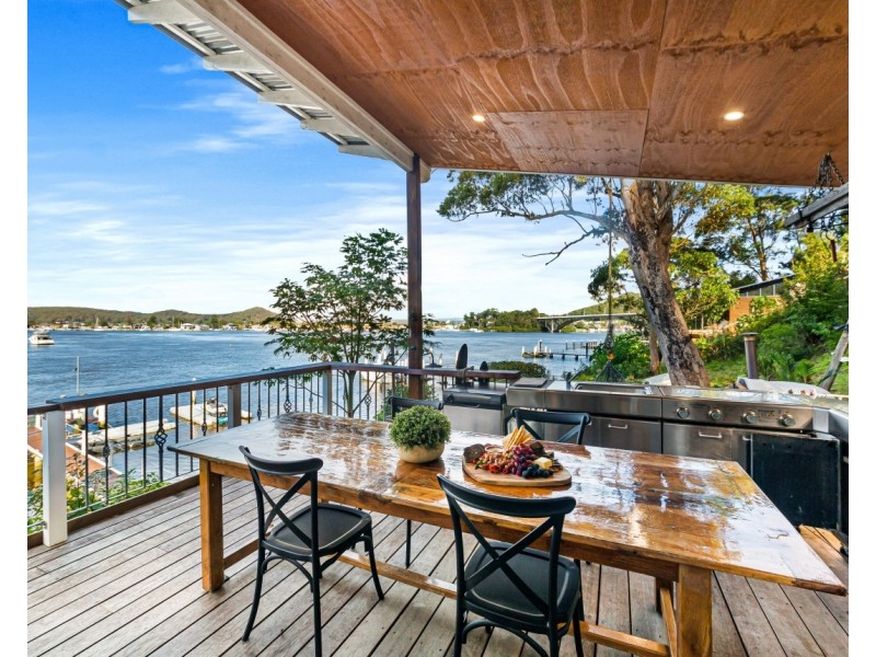 116 Daley Avenue, Daleys Point NSW 2257
