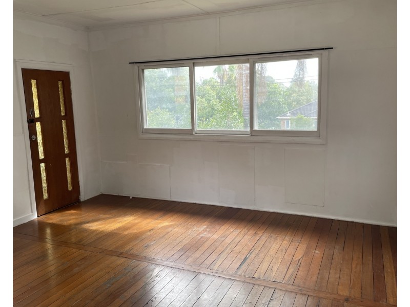 7 Range Road, North Gosford NSW 2250