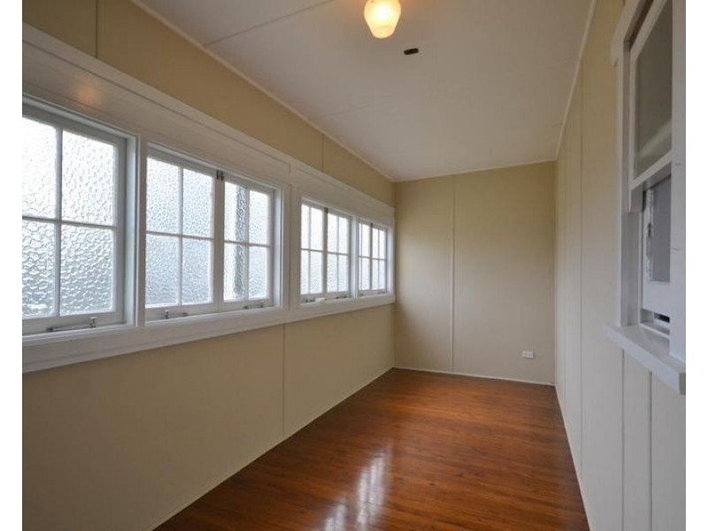 25 Winifred Avenue, Umina Beach NSW 2257