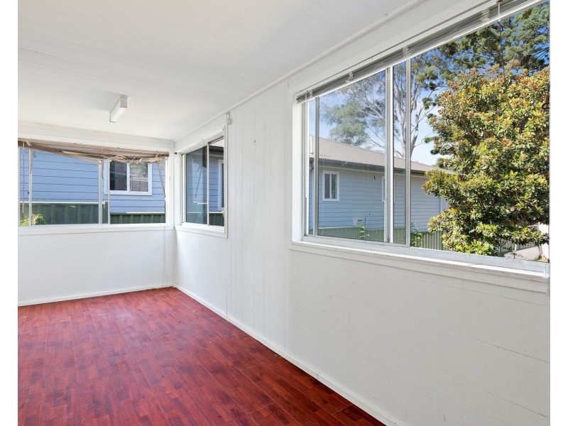 18 Welcome Street, Woy Woy NSW 2256