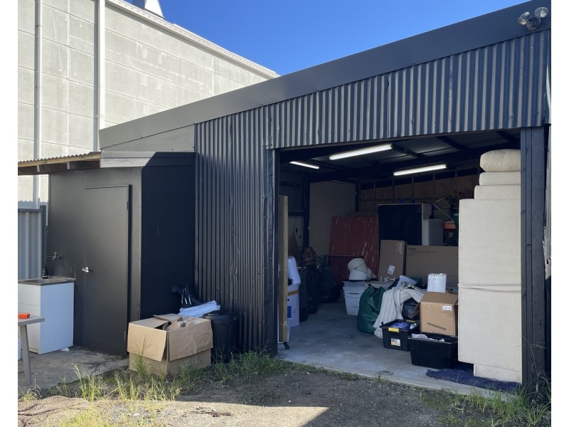 16 Alma Avenue, Woy Woy NSW 2256