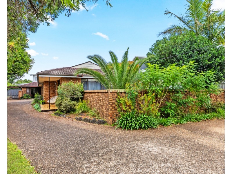 1 & 2/41 Bogan Road, Booker Bay NSW 2257