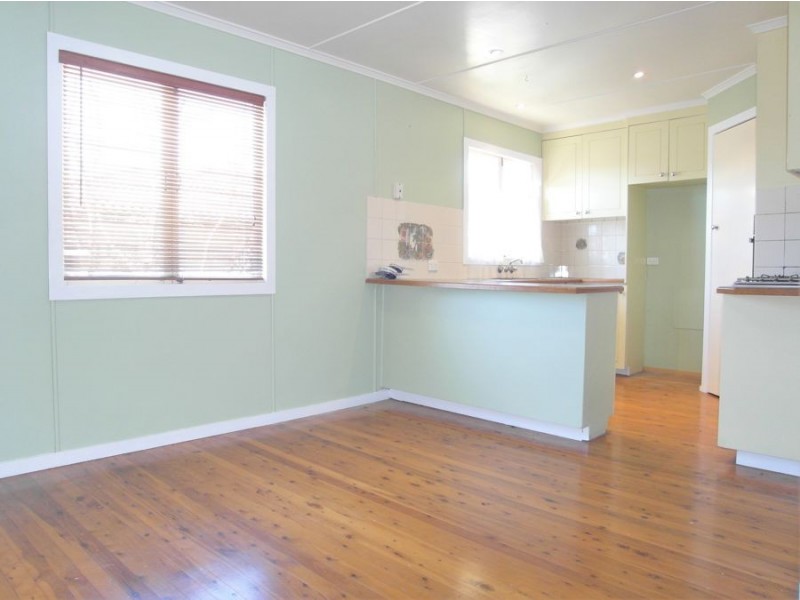 44 Bass Street, Centenary Heights QLD 4350