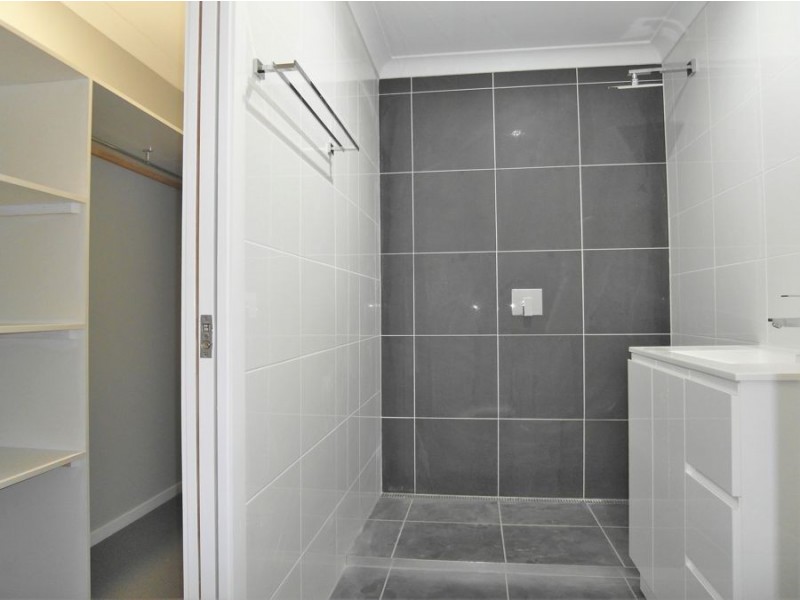 44 Bass Street, Centenary Heights QLD 4350