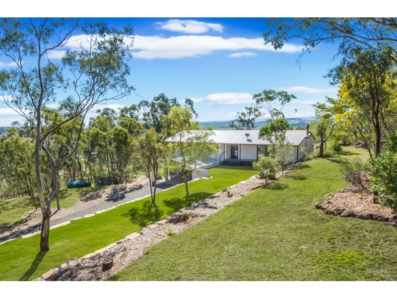 27 Linora Drive, Gowrie Mountain QLD 4350