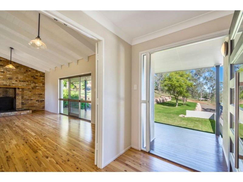 27 Linora Drive, Gowrie Mountain QLD 4350