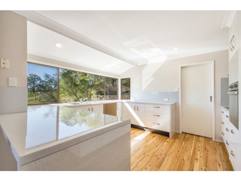 27 Linora Drive, Gowrie Mountain QLD 4350