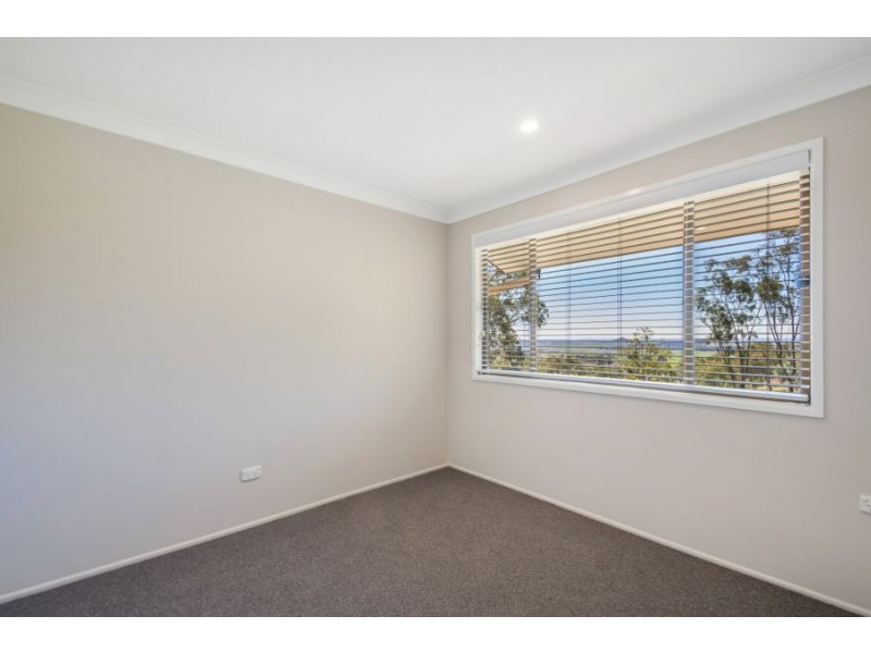27 Linora Drive, Gowrie Mountain QLD 4350
