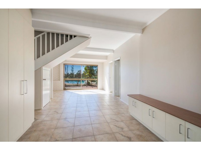27 Linora Drive, Gowrie Mountain QLD 4350