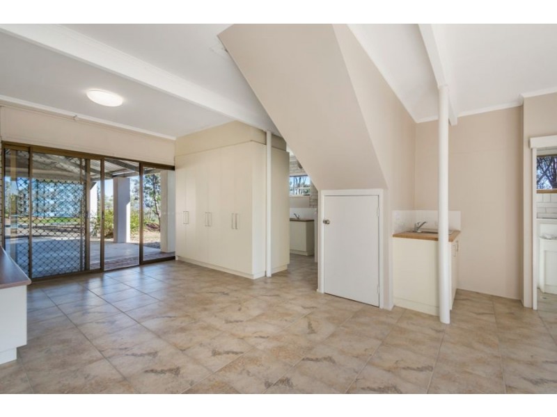 27 Linora Drive, Gowrie Mountain QLD 4350