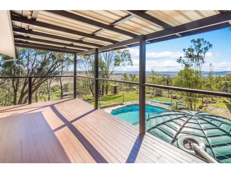 27 Linora Drive, Gowrie Mountain QLD 4350