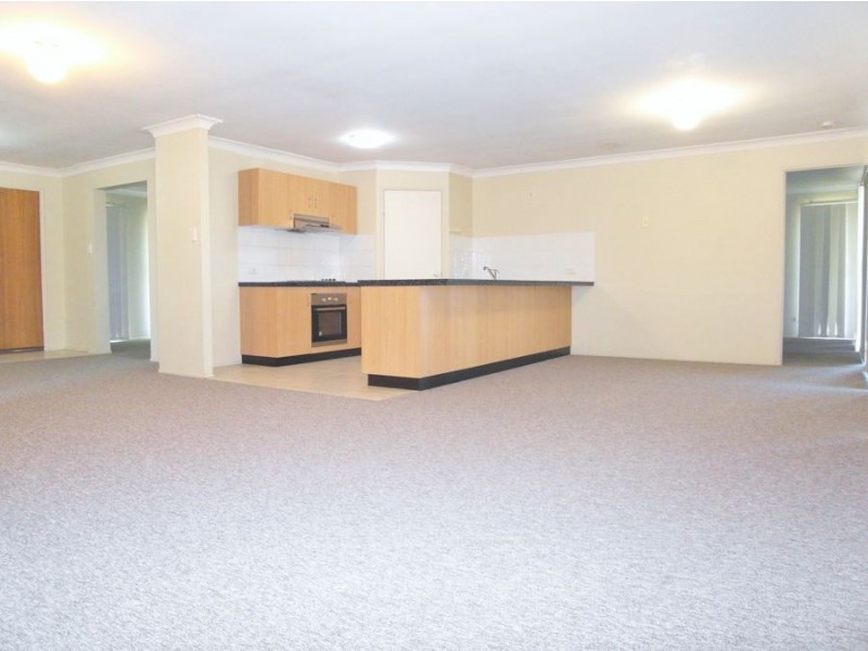 9 McShane Drive, Mount Kynoch QLD 4350