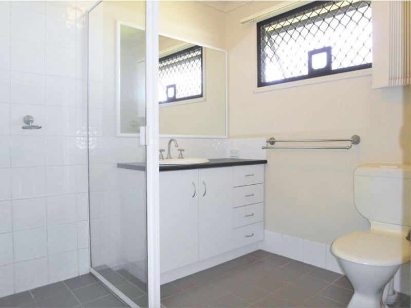 9 McShane Drive, Mount Kynoch QLD 4350