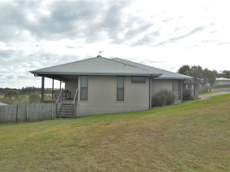 9 McShane Drive, Mount Kynoch QLD 4350