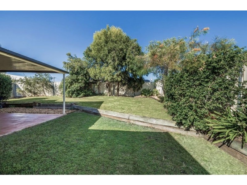 4 Kauri Street, Kearneys Spring QLD 4350