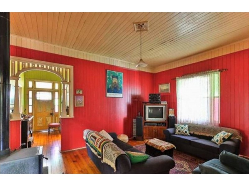 194 South Street, Centenary Heights QLD 4350