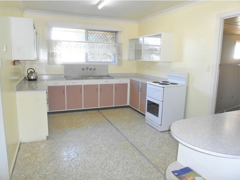Centenary Heights QLD 4350