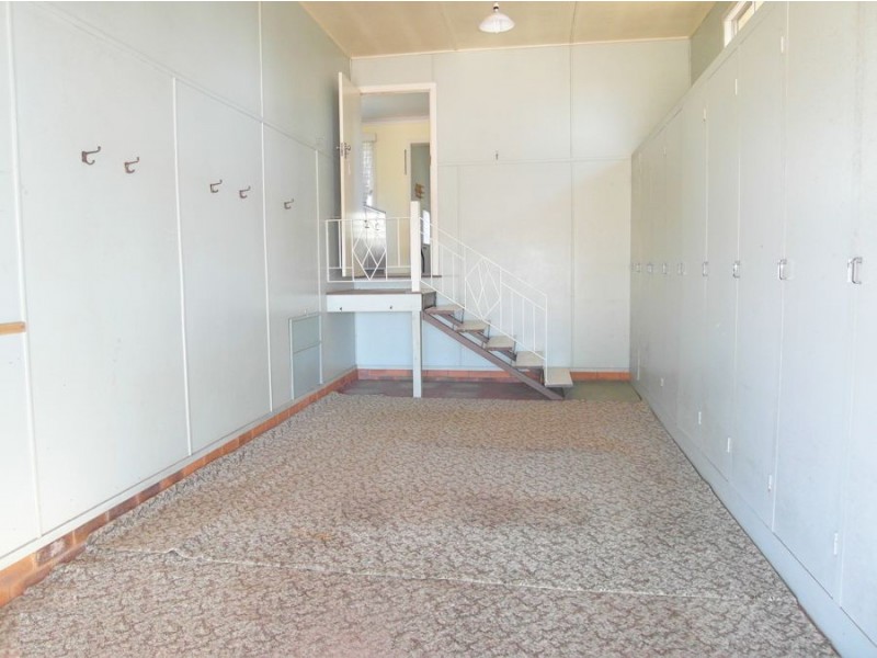 Centenary Heights QLD 4350