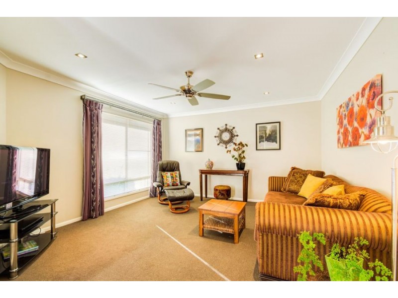 9 Karebo Close, Darling Heights QLD 4350