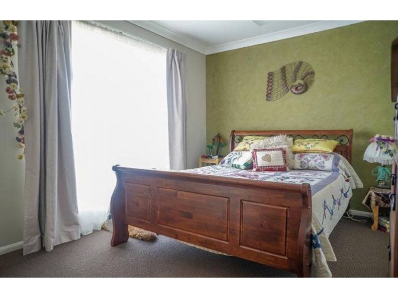 9 Karebo Close, Darling Heights QLD 4350
