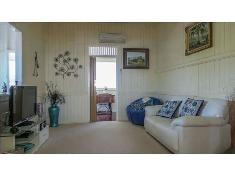 7 Cathro Street, Rockville QLD 4350