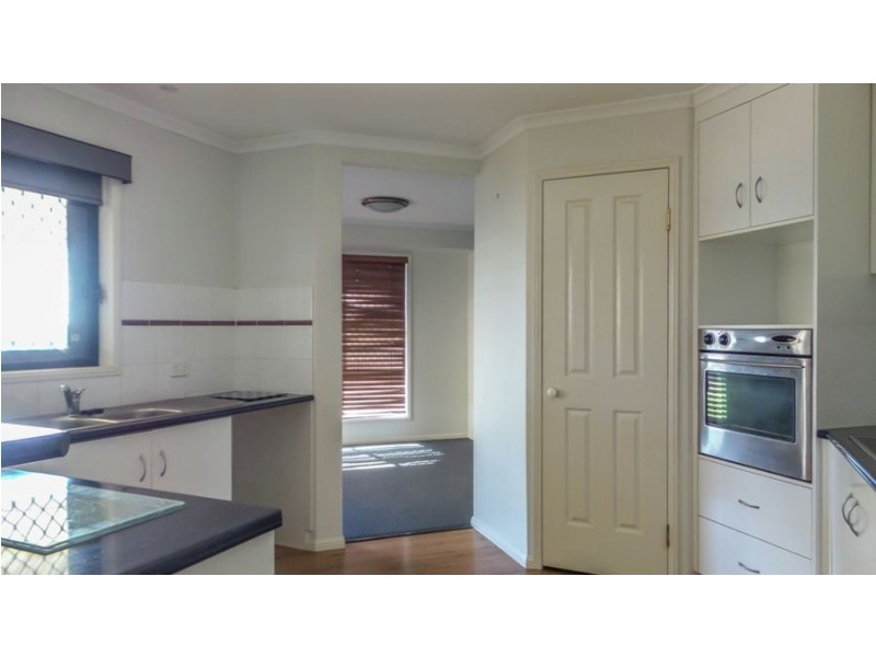 5 Macrossan Street, Cranley QLD 4350