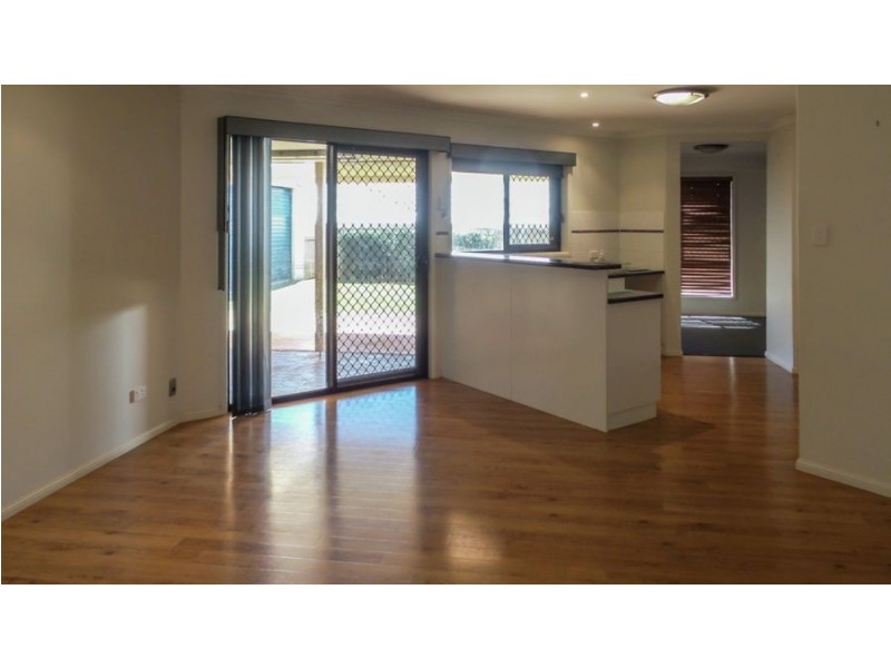 5 Macrossan Street, Cranley QLD 4350