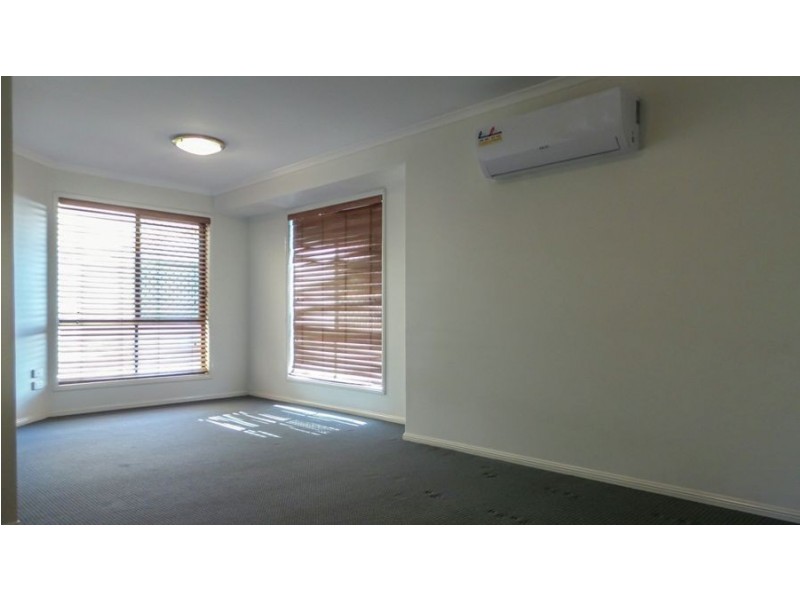 5 Macrossan Street, Cranley QLD 4350