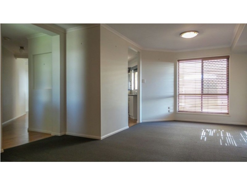 5 Macrossan Street, Cranley QLD 4350