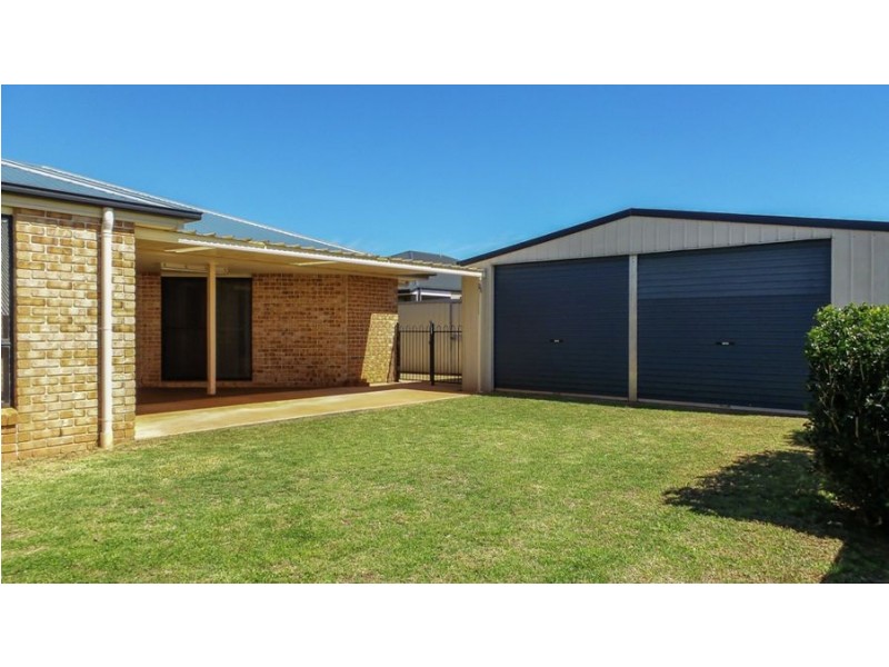 5 Macrossan Street, Cranley QLD 4350
