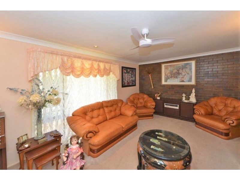 22 Nugent Crescent, Wilsonton QLD 4350