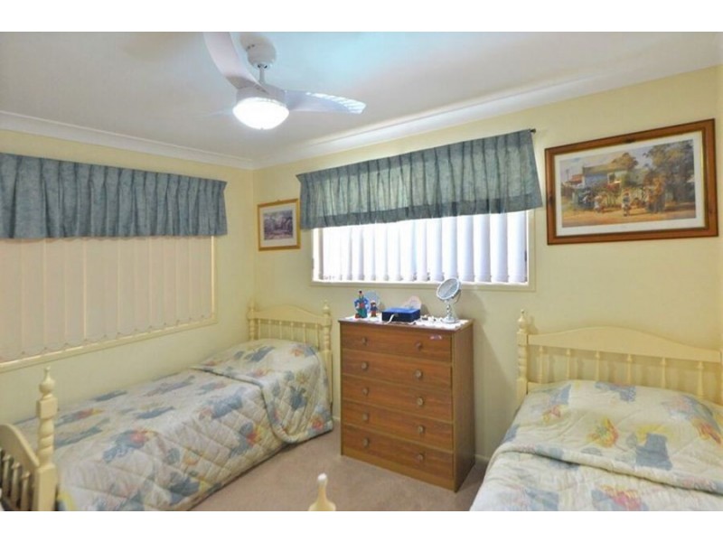 22 Nugent Crescent, Wilsonton QLD 4350