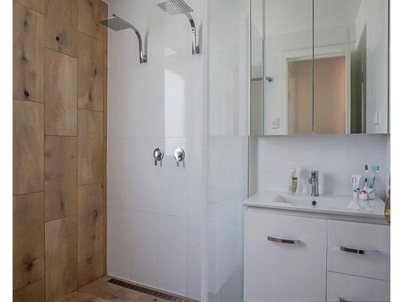 326 West Street, Kearneys Spring QLD 4350