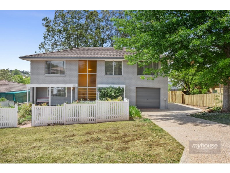 10 Catto Street, Centenary Heights QLD 4350