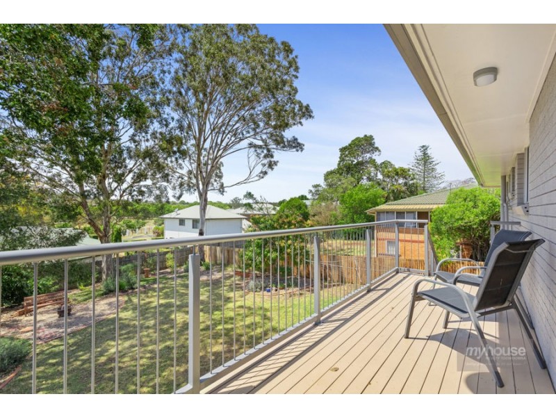 10 Catto Street, Centenary Heights QLD 4350