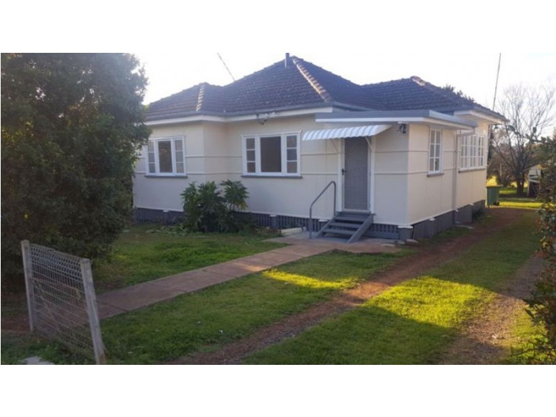 39 Dalmeny Street, Wilsonton QLD 4350