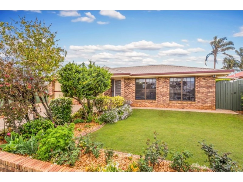 45 Traminer Drive, Wilsonton Heights QLD 4350