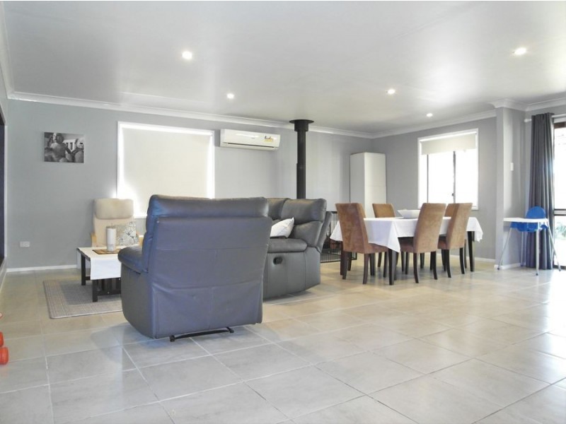 Centenary Heights QLD 4350