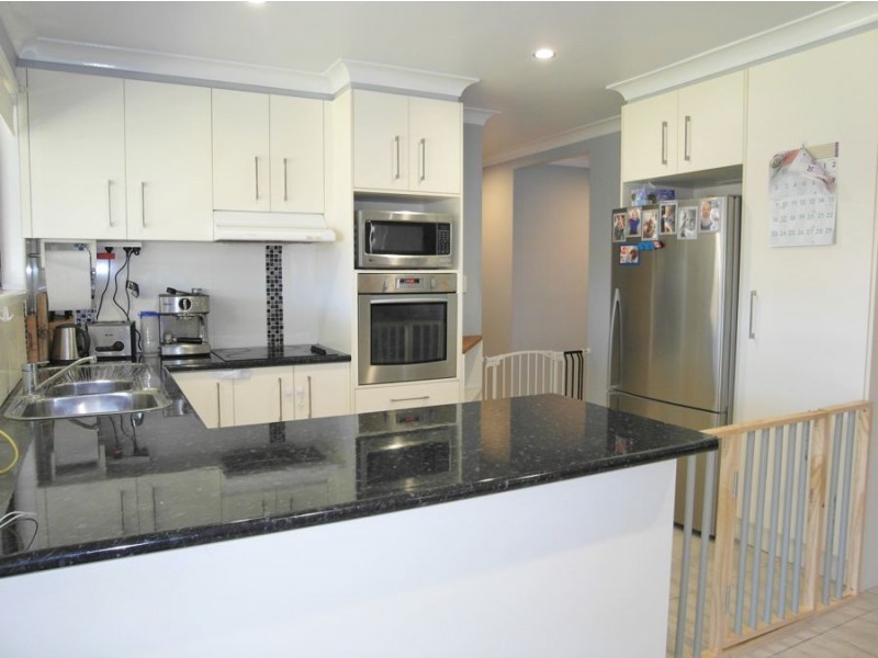 Centenary Heights QLD 4350