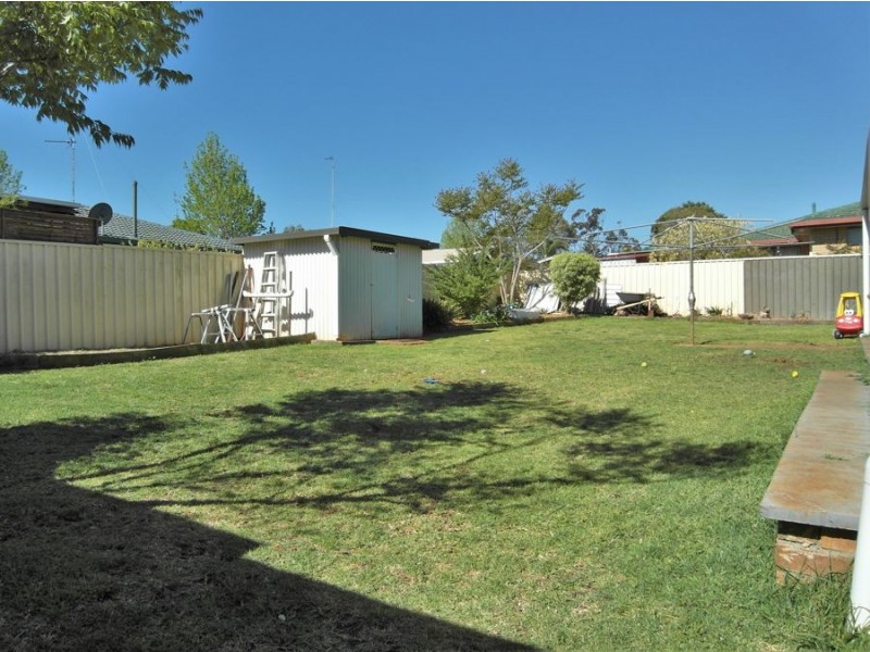 Centenary Heights QLD 4350