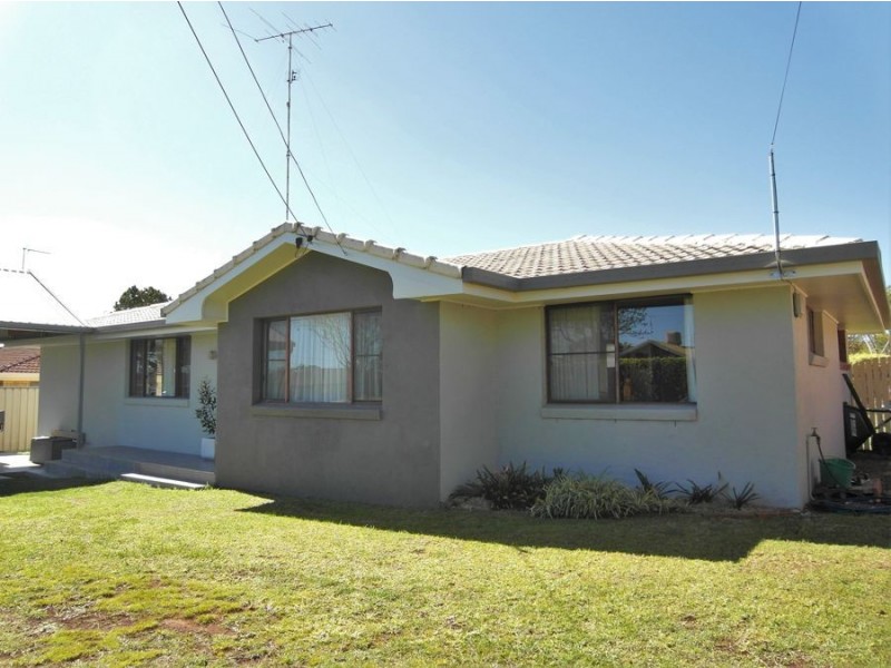 Centenary Heights QLD 4350