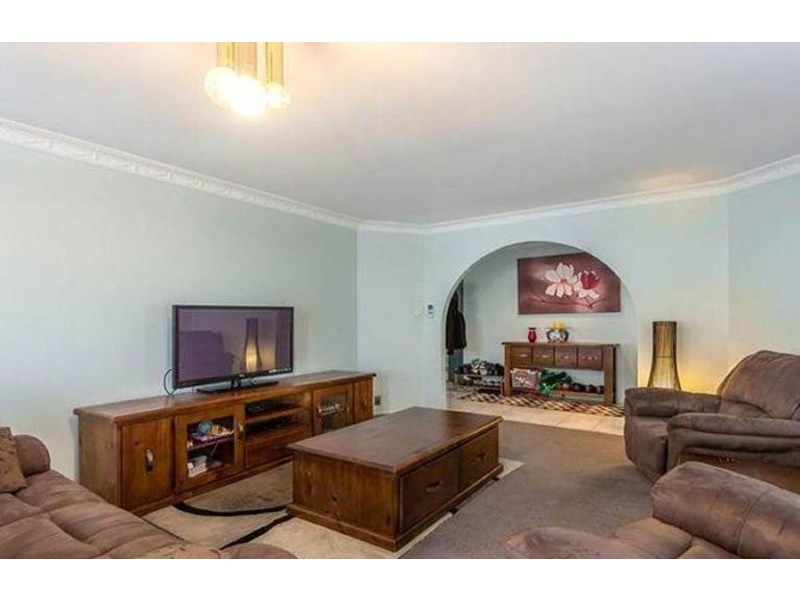 14 Janine Court, Kearneys Spring QLD 4350