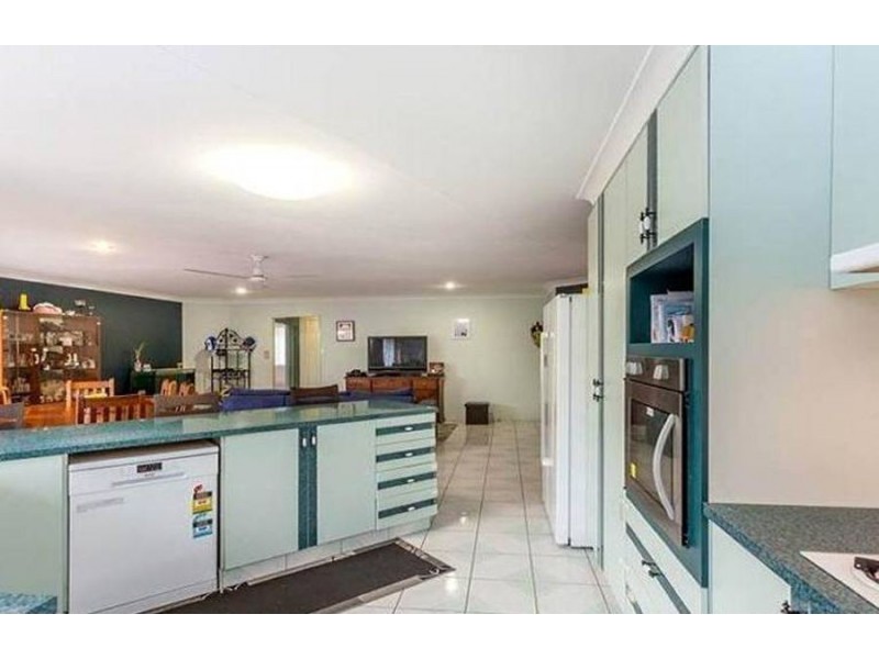 14 Janine Court, Kearneys Spring QLD 4350