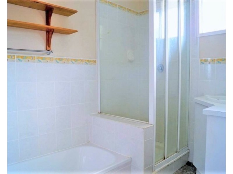 2 Simon Street, Rockville QLD 4350