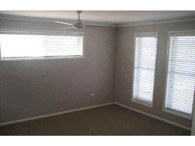 17 Edwin Street, Westbrook QLD 4350