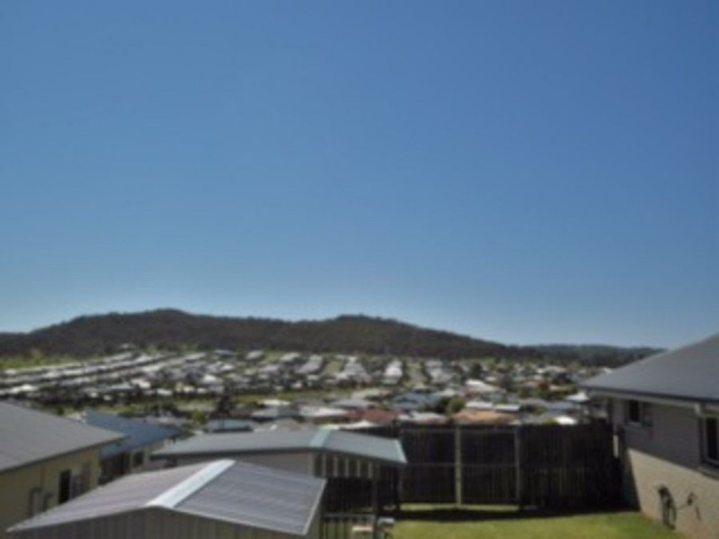 17 Edwin Street, Westbrook QLD 4350