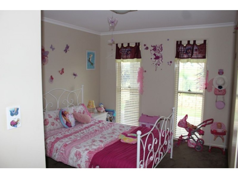 5 Minack Court, Kleinton QLD 4352